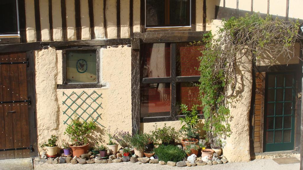 Gite du Paradis Vieuzos Bagian luar foto