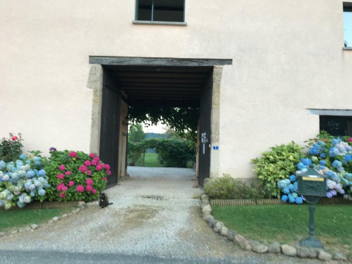 Gite du Paradis Vieuzos Bagian luar foto